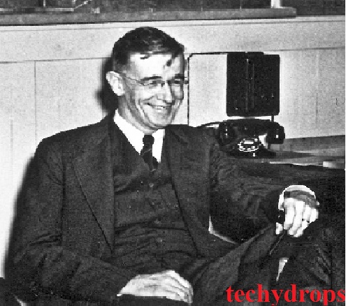 Vannevar_Bush_1940